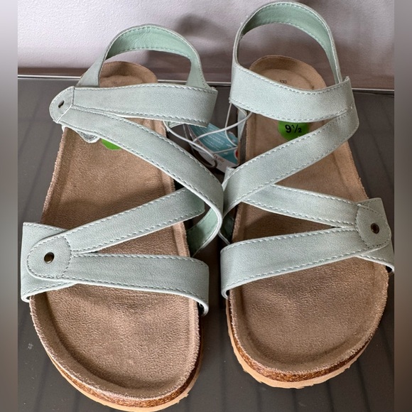 BareTraps pastel Mint Green porter lightweight foam cushion Sandals easy off - Picture 2 of 7